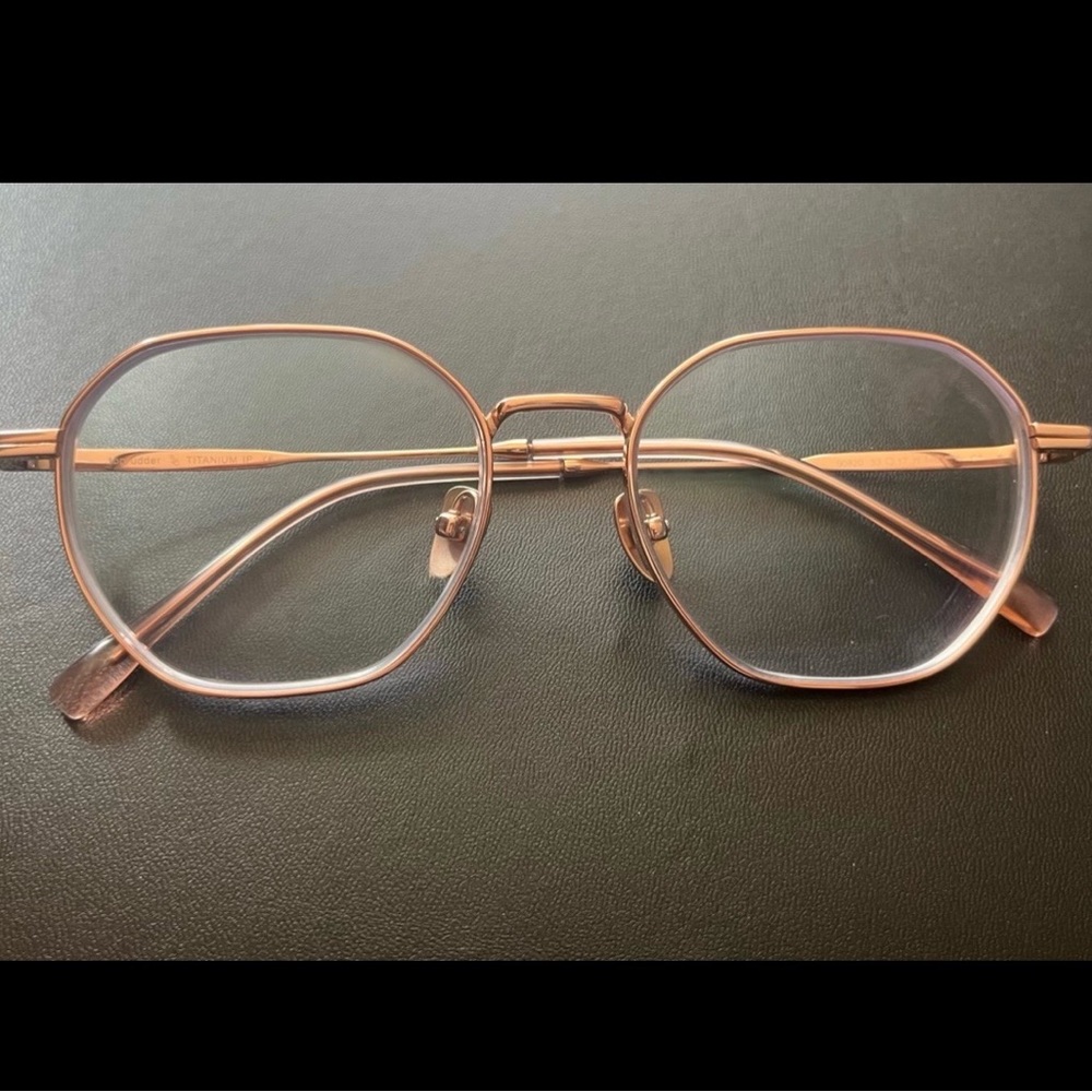 Lightweight titanium glass frame